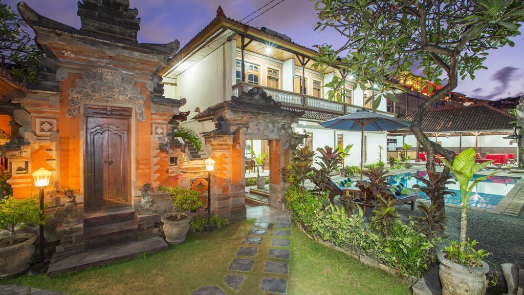 Surya Tropical Kuta Hotel กูตา ภายนอก รูปภาพ